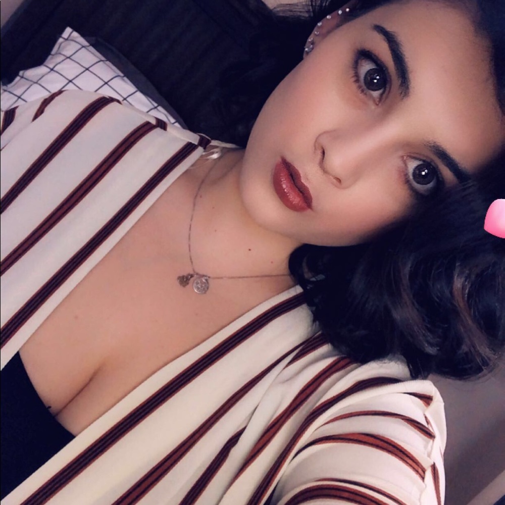 Meet your Posher, Mmadison